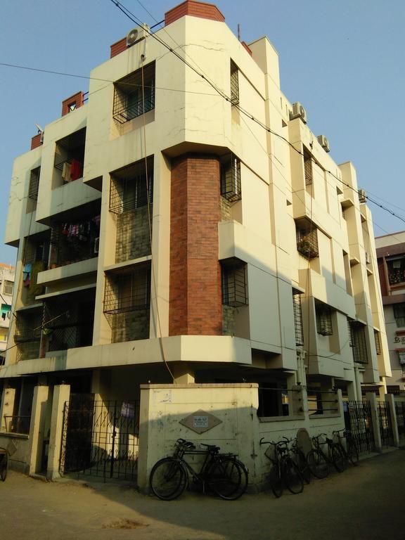 Nalanda Tulip Apartment Kolkata Bagian luar foto
